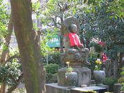 Shrine w/in a shrine close up